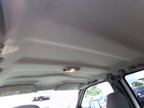 Used 2005 Ford F250 XLT image 12