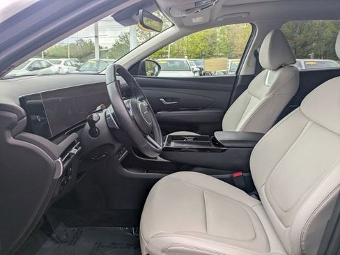 Used 2025 Hyundai Tucson Limited AWD/4WD image 15
