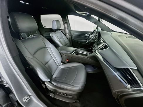 Used 2023 Buick Enclave Essence w/ Sport Touring Edition FWD image 33