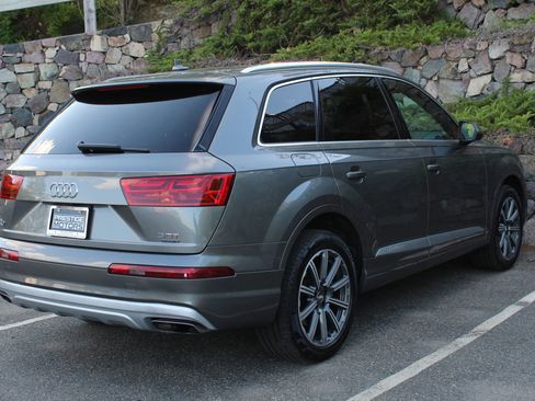 Used 2017 Audi Q7 3.0T Premium Plus w/ Premium Plus Package AWD/4WD image 9