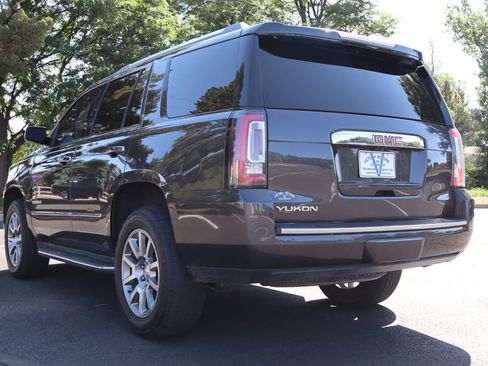 Used 2018 GMC Yukon Denali image 7