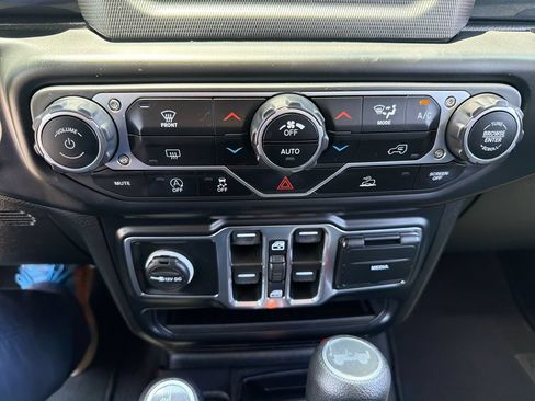 Used 2023 Jeep Wrangler Unlimited Sport AWD/4WD image 16