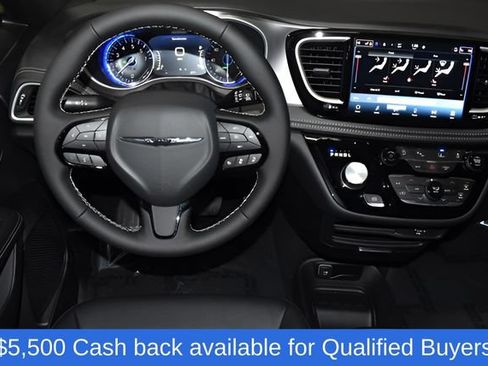 New 2026 Chrysler Pacifica Select w/ S Appearance Package FWD image 15