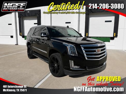 Used 2019 Cadillac Escalade Luxury RWD image 1