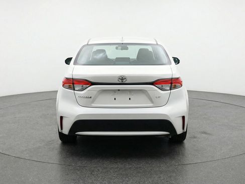 Used 2025 Toyota Corolla LE image 7