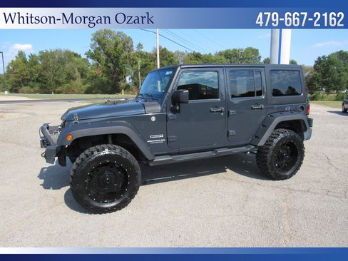Used 2017 Jeep Wrangler Unlimited Sport w/ Quick Order Package 24S AWD/4WD image 5