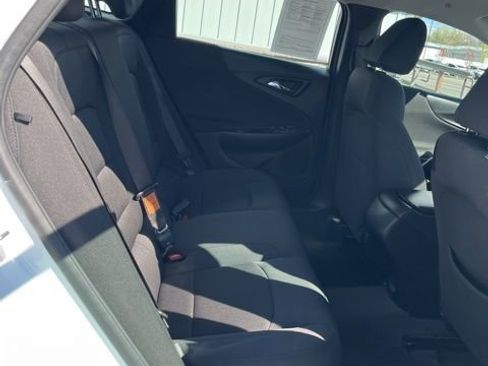 Used 2025 Chevrolet Malibu LS FWD image 31