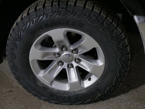 Used 2021 RAM 1500 Laramie image 15