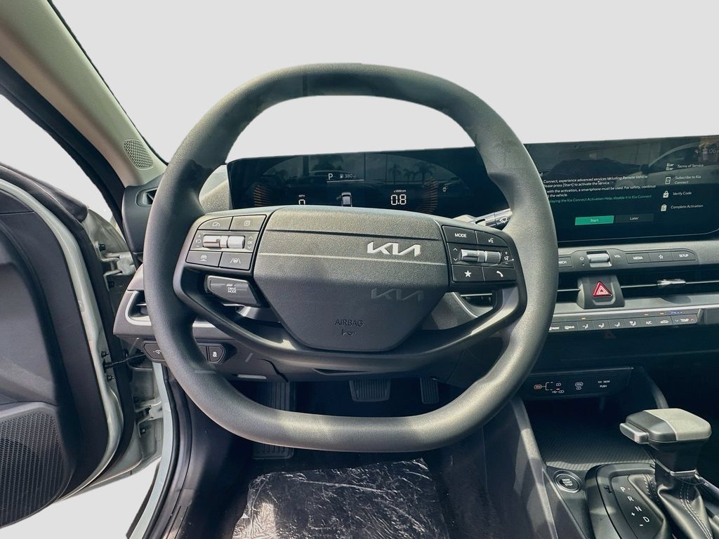 New 2026 Kia K4 FWD image 11