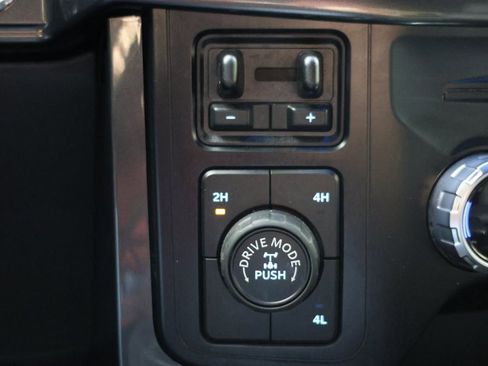 Used 2022 Ford F150 XLT w/ Equipment Group 302A High image 15