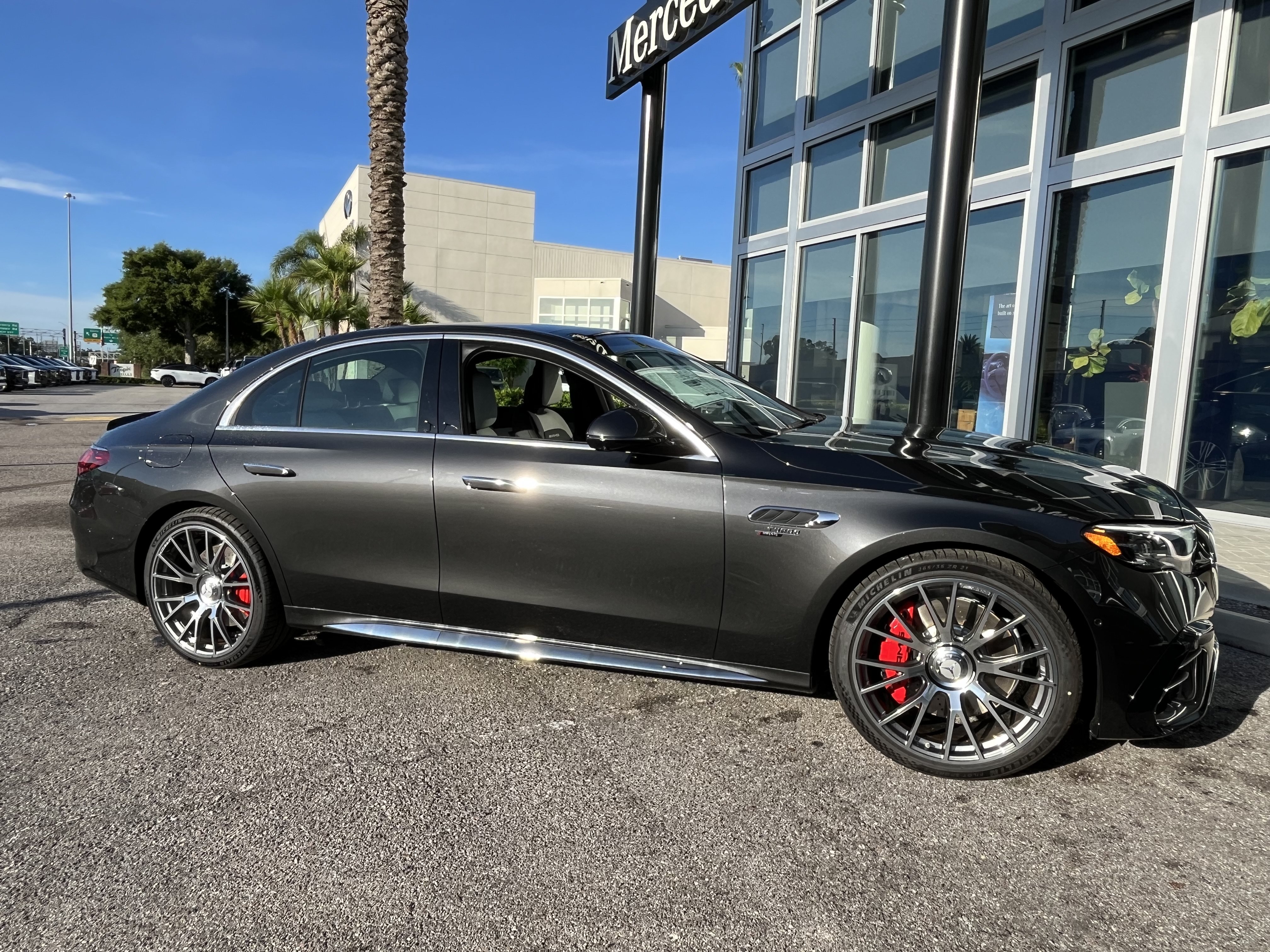 New 2026 Mercedes-Benz E 53 AMG e 4MATIC Sedan image 9