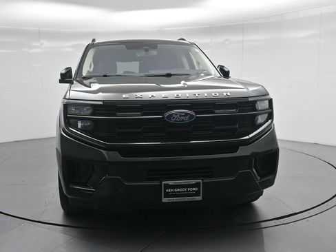 Certified 2025 Ford Expedition Active image 58