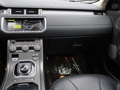 Used 2018 Land Rover Range Rover Evoque HSE AWD/4WD image 12