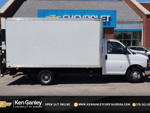 Used 2022 Chevrolet Express 3500 w/ Power Convenience Package RWD image 1