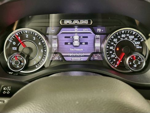 Used 2022 RAM 1500 Big Horn AWD/4WD image 18