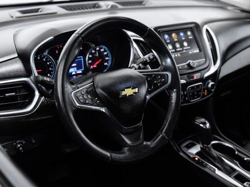 Used 2020 Chevrolet Equinox LT image 12
