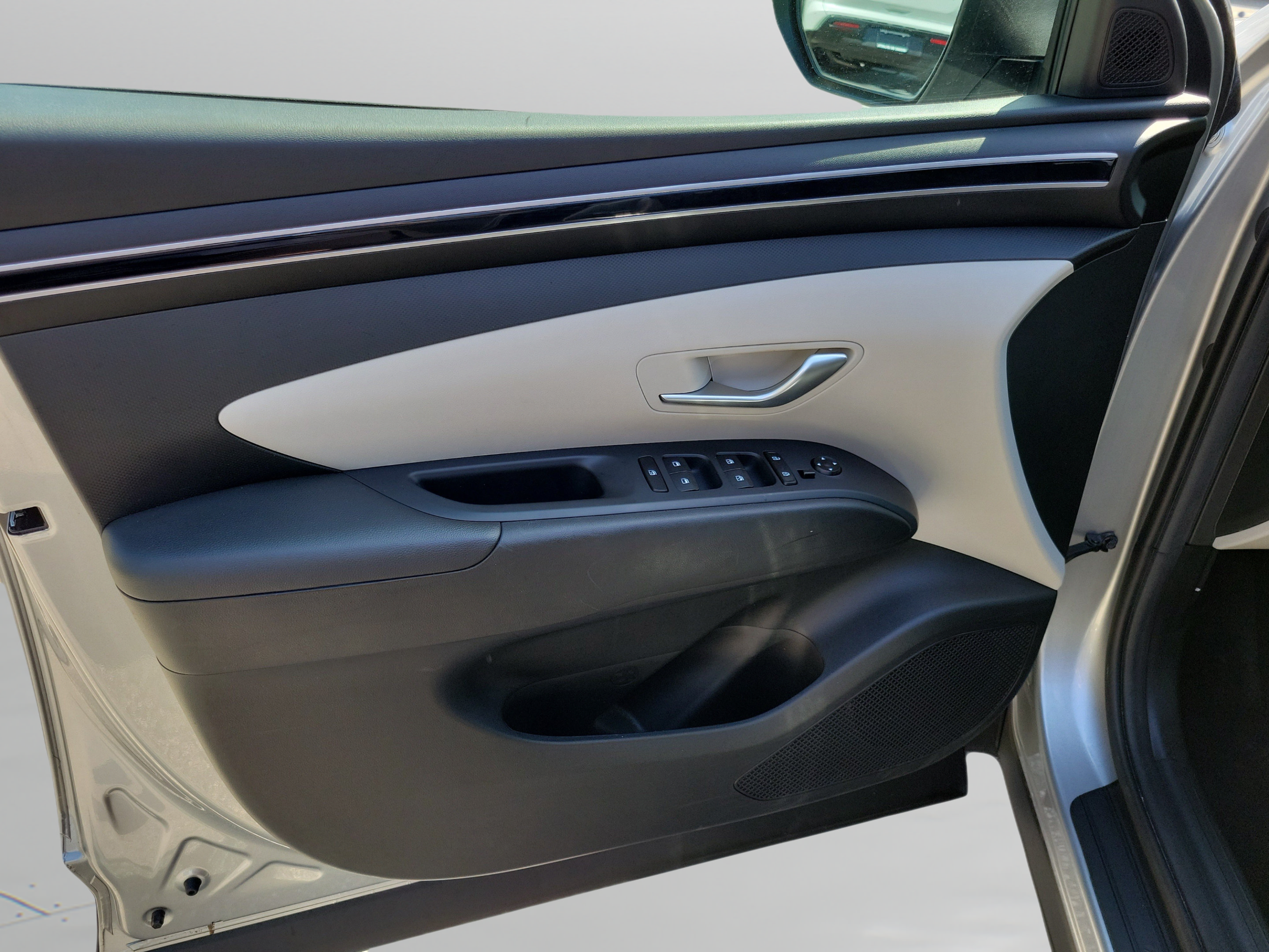 Used 2023 Hyundai Tucson SEL FWD image 11