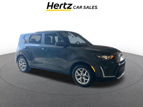 Used 2025 Kia Soul LX w/ LX Technology Package image 1