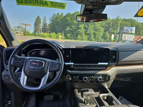 Used 2026 GMC Sierra 1500 Elevation AWD/4WD image 17