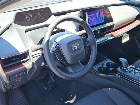 New 2026 Toyota Prius Plug-In Hybrid FWD image 3