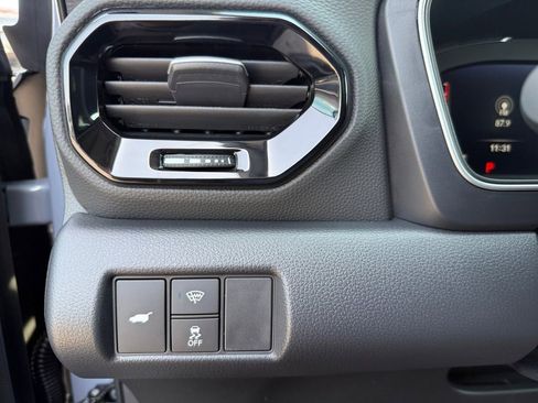 Used 2025 Honda Pilot Elite image 25