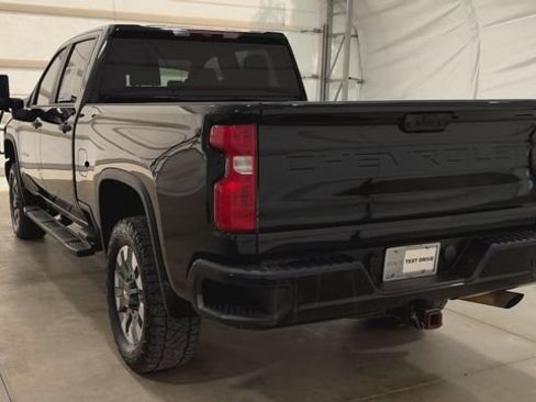 Used 2024 Chevrolet Silverado 2500 Custom w/ Custom Value Package AWD/4WD image 3