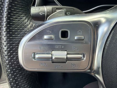 Used 2022 Mercedes-Benz GLC 300 image 31
