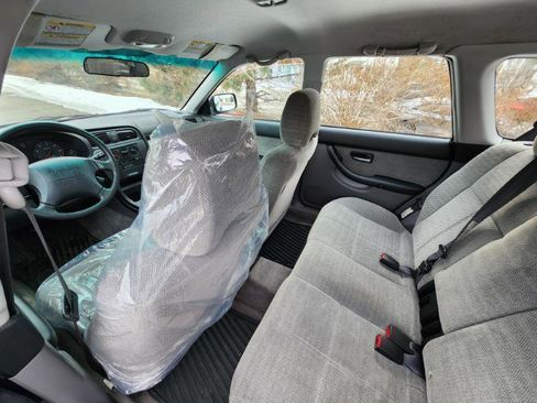 Used 2002 Subaru Legacy L image 22
