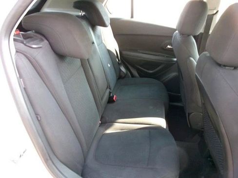 Used 2016 Chevrolet Trax LS FWD image 21