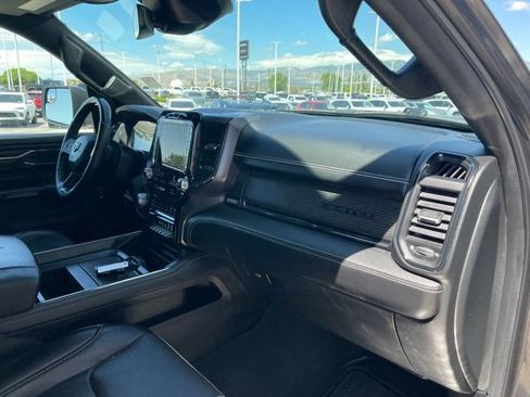Used 2022 RAM 1500 Limited w/ Body Color Bumper Group AWD/4WD image 18