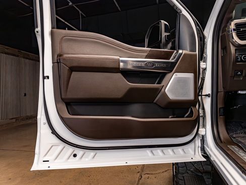 Used 2026 Ford F250 4x4 Crew Cab Super Duty image 32