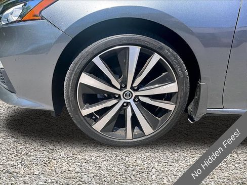 Used 2022 Nissan Altima 2.5 SR FWD image 9
