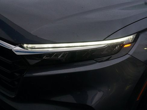 Used 2023 Honda CR-V LX image 29