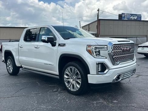 Certified 2022 GMC Sierra 1500 Denali w/ Denali Premium Package AWD/4WD image 2