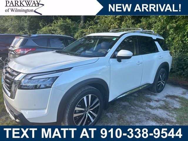Used 2024 Nissan Pathfinder Platinum w/ Cargo Package AWD/4WD image 1