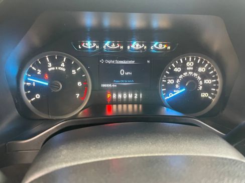 Used 2016 Ford F150 XLT w/ Equipment Group 302A Luxury AWD/4WD image 13