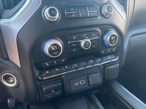 Used 2019 GMC Sierra 1500 SLT w/ SLT Premium Plus Package image 25