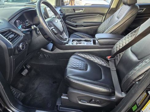 Used 2024 Ford Edge Titanium image 9