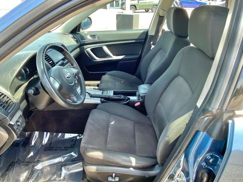 Used 2009 Subaru Outback 2.5i Special Edition AWD/4WD image 18