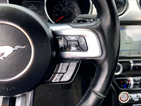Used 2017 Ford Mustang Premium RWD image 18