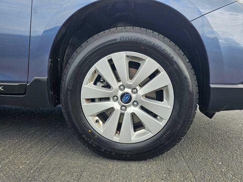 Used 2015 Subaru Outback 2.5i Premium AWD/4WD image 9