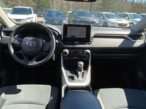 Used 2024 Toyota RAV4 LE AWD/4WD image 13