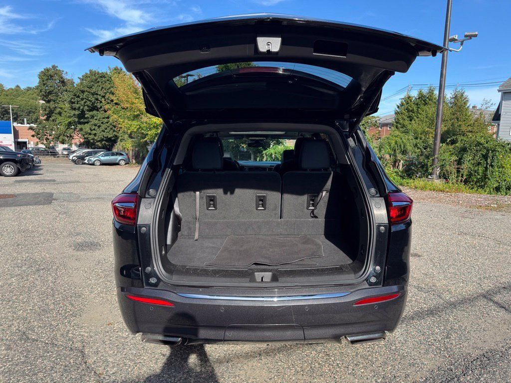 Used 2020 Buick Enclave Essence AWD/4WD image 6