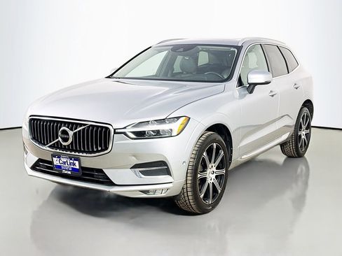 Used 2018 Volvo XC60 T5 Inscription w/ Convenience Package image 3