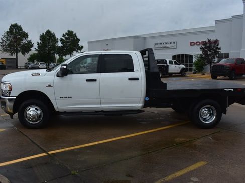 Used 2024 RAM 3500 SLT w/ Quick Order Package 2YG SLT AWD/4WD image 8