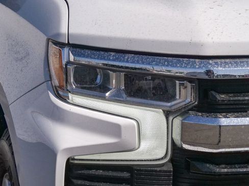 Used 2023 Chevrolet Silverado 1500 LT w/ Work Truck Package AWD/4WD image 4