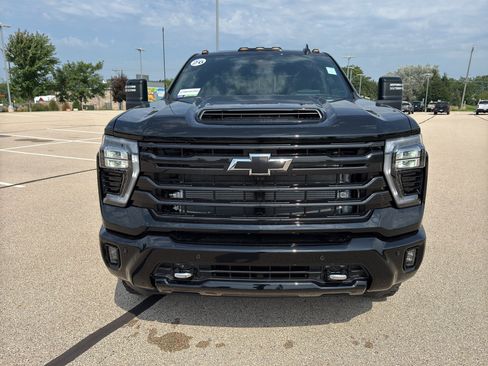 New 2026 Chevrolet Silverado 2500 High Country w/ High Country Premium Package AWD/4WD image 7