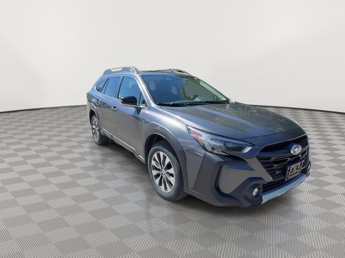 Used 2024 Subaru Outback Limited AWD/4WD image 2