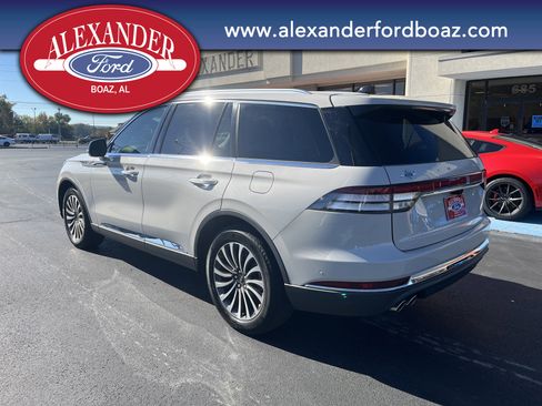 Used 2022 Lincoln Aviator Reserve w/ Equipment Group 201A image 2