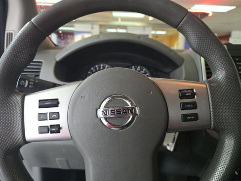Used 2018 Nissan Frontier SV image 23